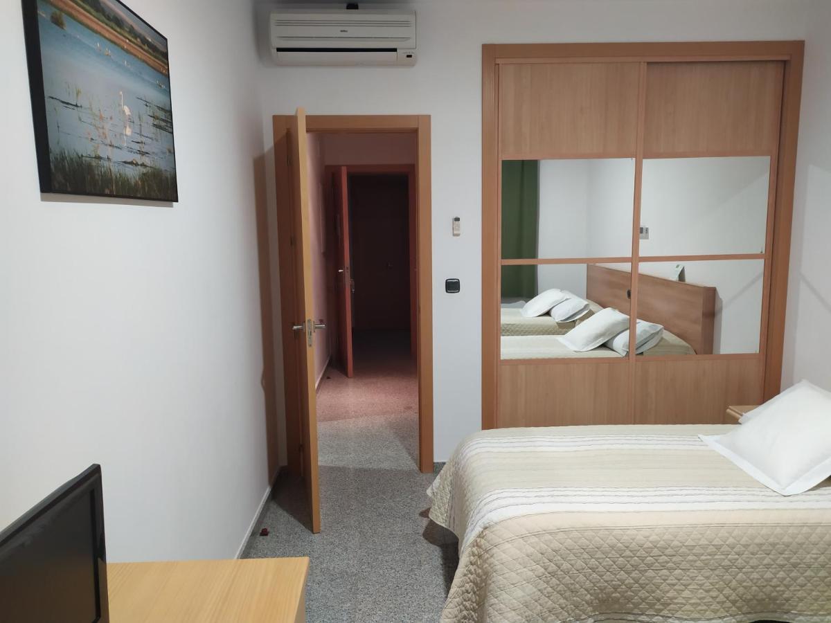 Hotel Albanta La Lantejuela Zewnętrze zdjęcie