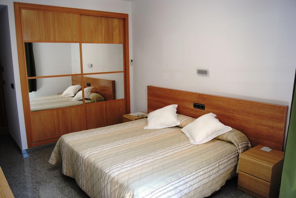Hotel Albanta La Lantejuela Zewnętrze zdjęcie