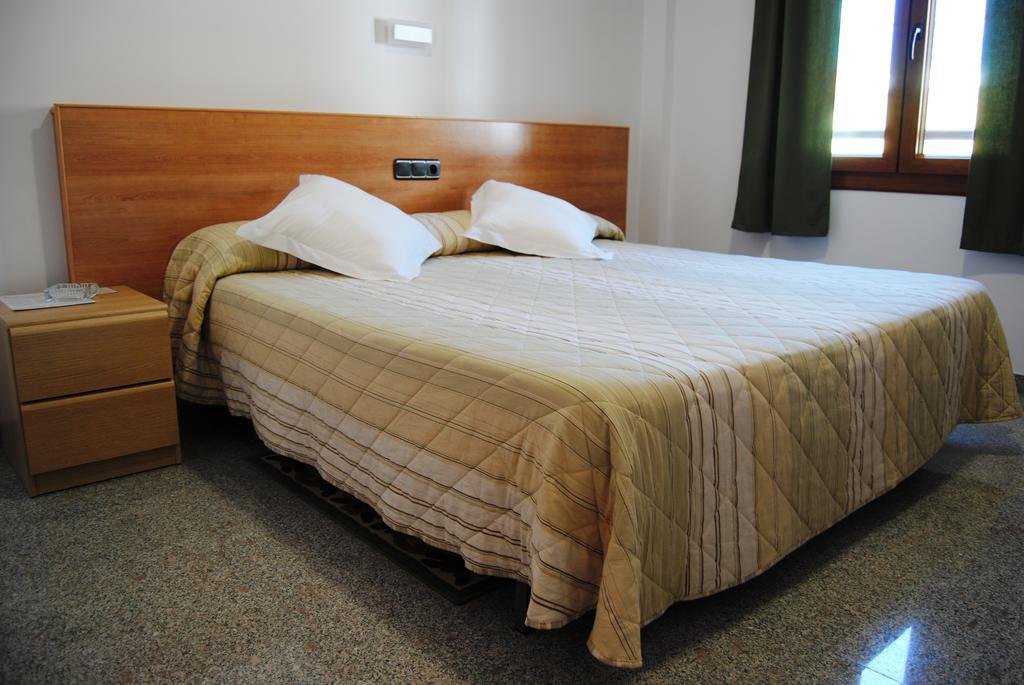 Hotel Albanta La Lantejuela Pokój zdjęcie