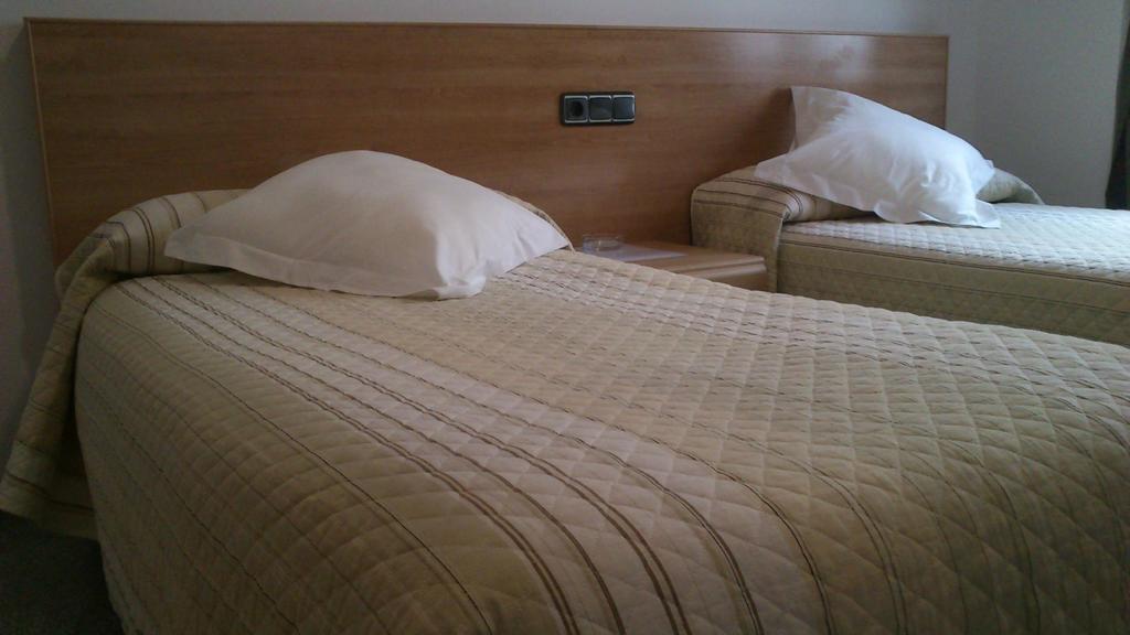 Hotel Albanta La Lantejuela Pokój zdjęcie