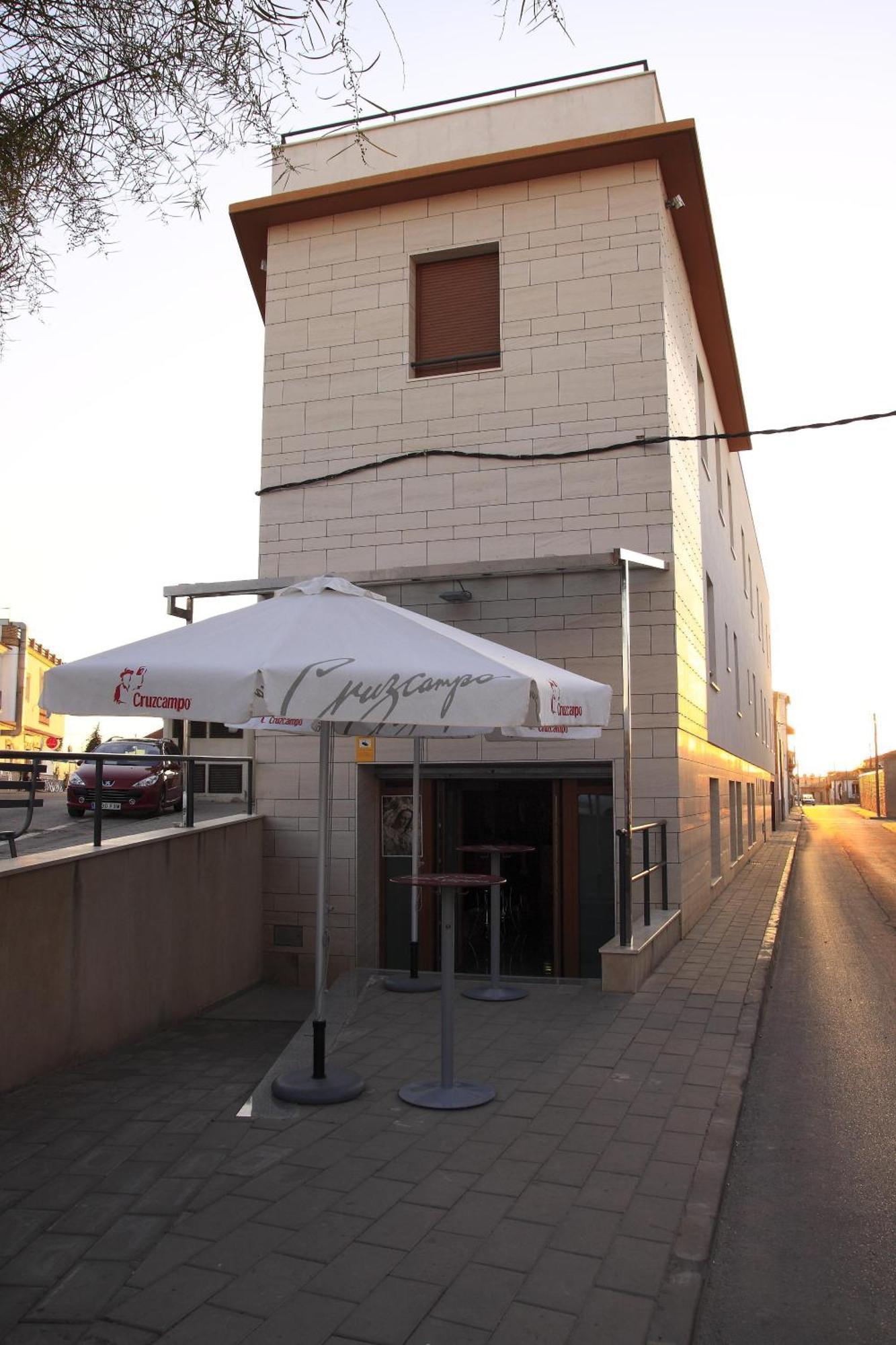 Hotel Albanta La Lantejuela Zewnętrze zdjęcie