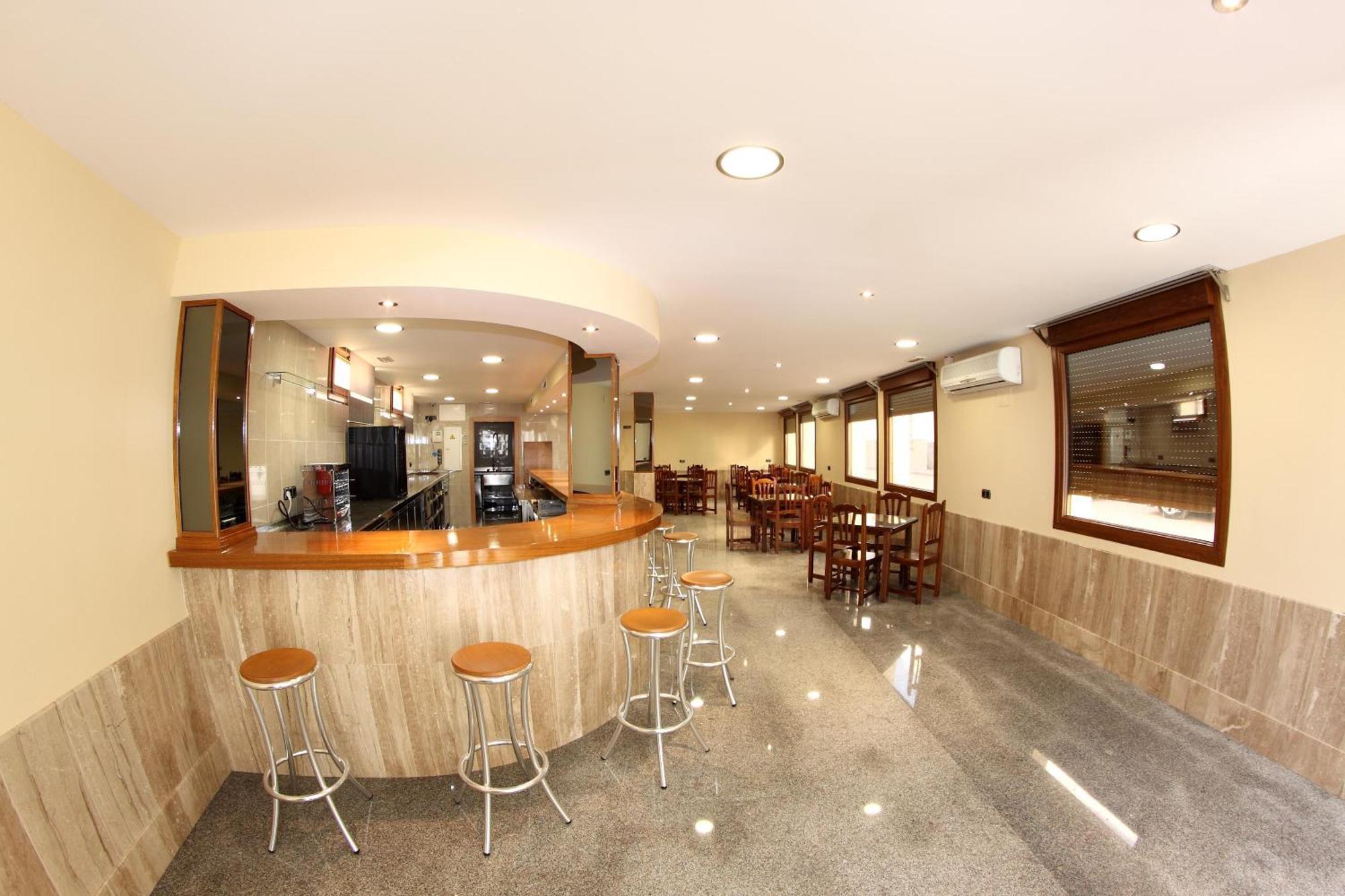 Hotel Albanta La Lantejuela Zewnętrze zdjęcie
