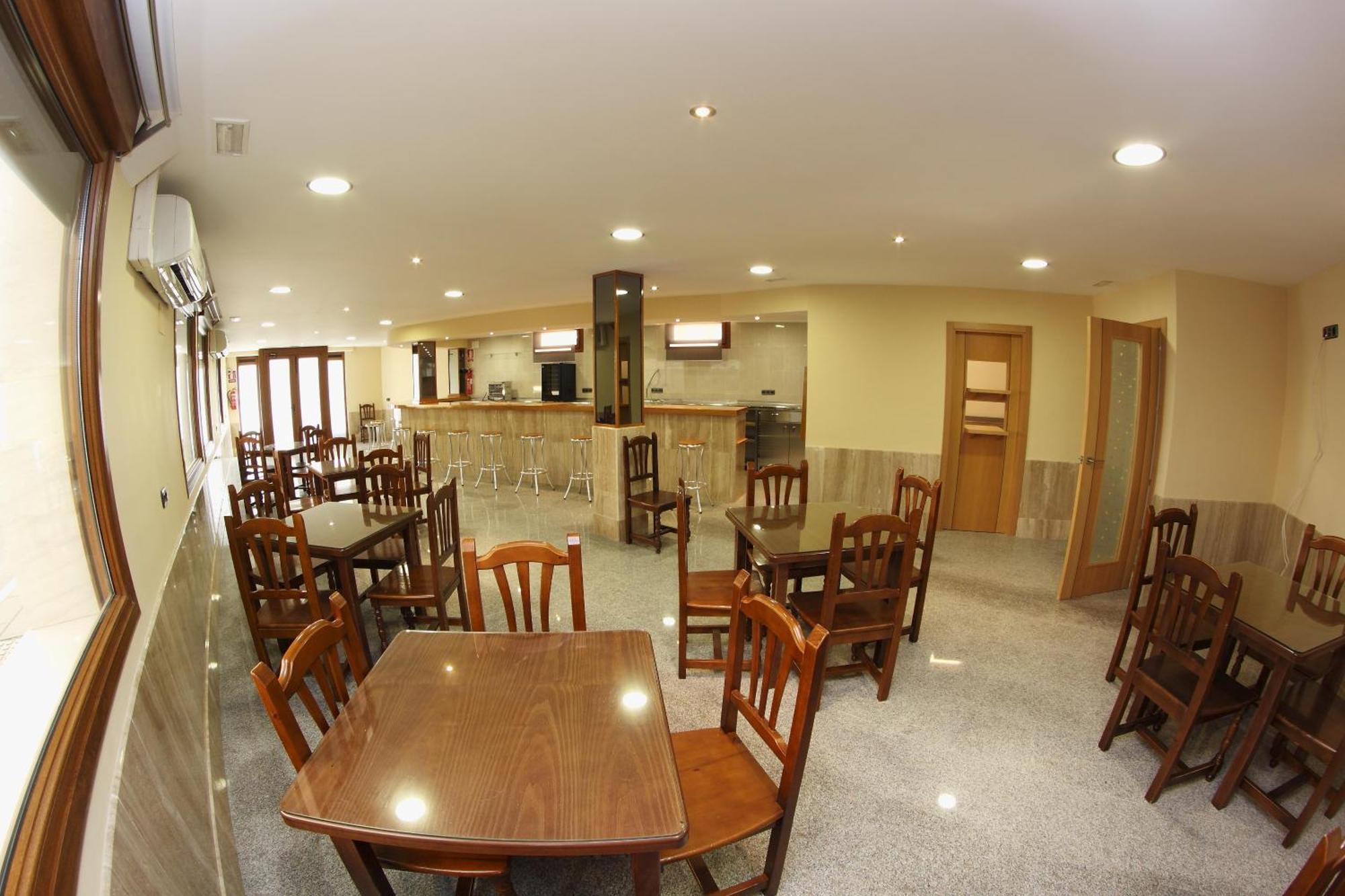 Hotel Albanta La Lantejuela Zewnętrze zdjęcie