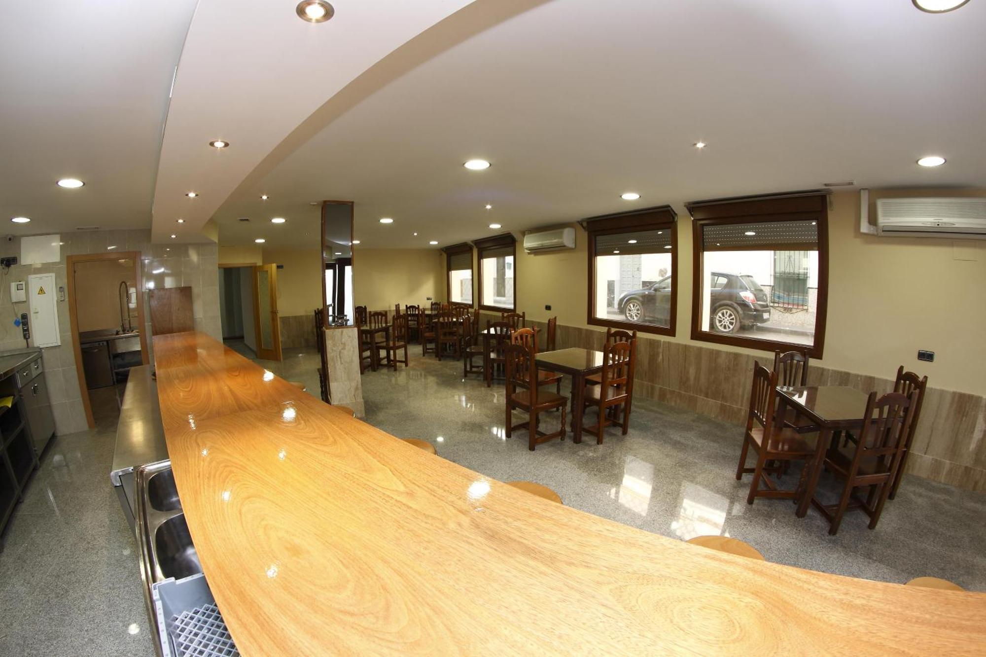 Hotel Albanta La Lantejuela Zewnętrze zdjęcie