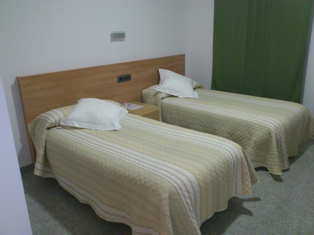Hotel Albanta La Lantejuela Zewnętrze zdjęcie