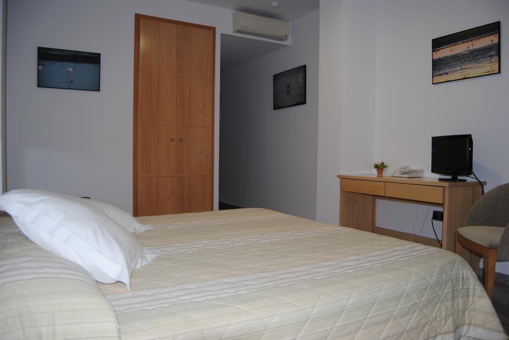 Hotel Albanta La Lantejuela Zewnętrze zdjęcie