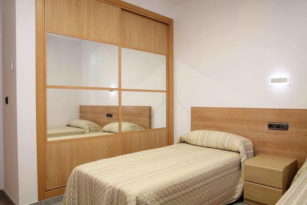 Hotel Albanta La Lantejuela Zewnętrze zdjęcie